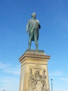 Photo of the Captain Cook Statue near the Royal Hotel